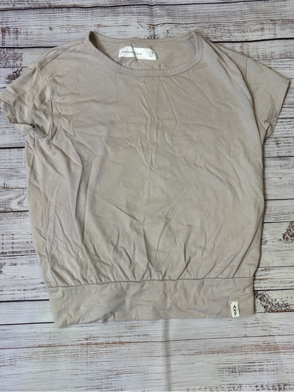 abercrombie kids short sleeve tee in light taupe